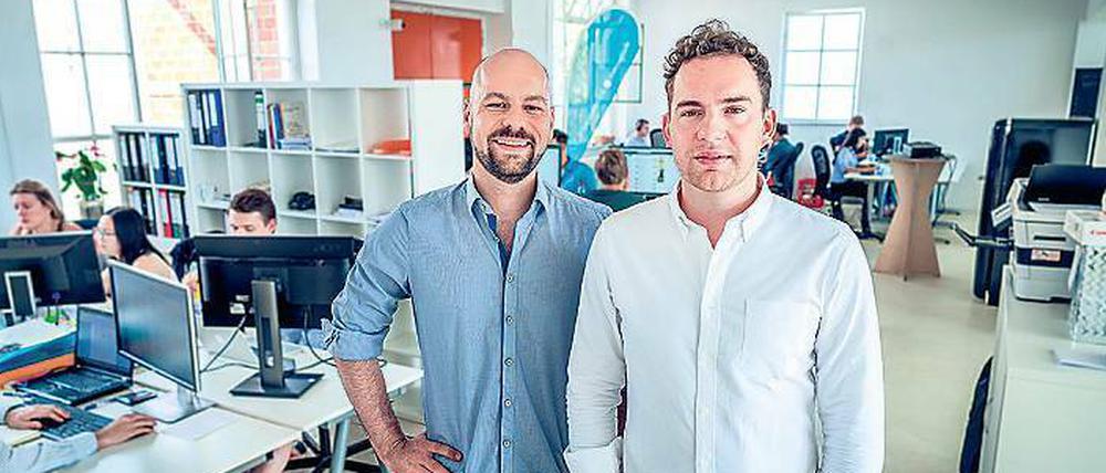  Alexander Freitag und Enno Kuntze (links) wollen die Massagewelt digitaler machen.