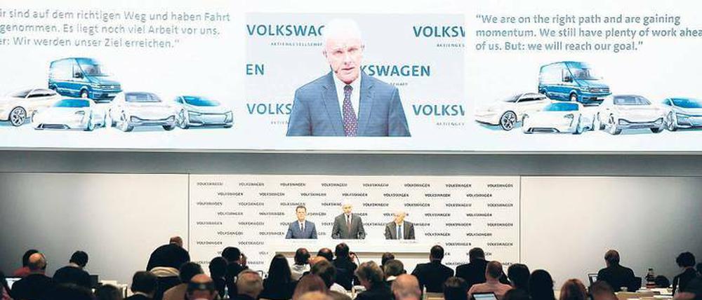 Zum ersten Mal präsentierte VW-Chef Matthias Müller die Bilanz des Konzerns in der Berliner Niederlassung. 