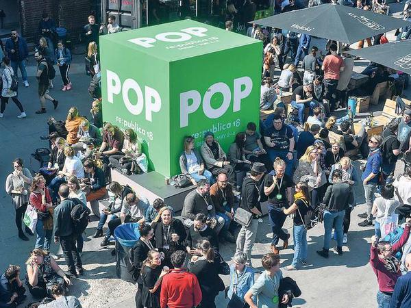 Auf der Internetkonferenz re:publica trafen sich in dieser Woche etwa 10 000 Teilnehmer in Berlin. Das Motto der Veranstaltung lautete in diesem Jahr Pop. Es soll symbolisieren, dass die Themen des einstigen Blogger- und Nerdtreffen längst massentauglich sind, spielt aber auch mit Populismus und „Power of People“. 
