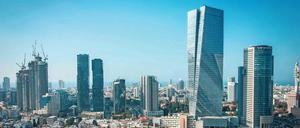 In den Wolkenkratzern der israelischen Küstenmetropole Tel Aviv sind mittlerweile mehrere Tausend Start-ups ansässig.