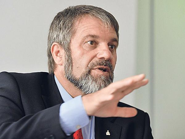 Ulrich Mädge (SPD) ist seit 1991 Oberbürgermeister der Hansestadt Lüneburg und Verhandlungsführer der Kommunen in den Tarifverhandlungen.