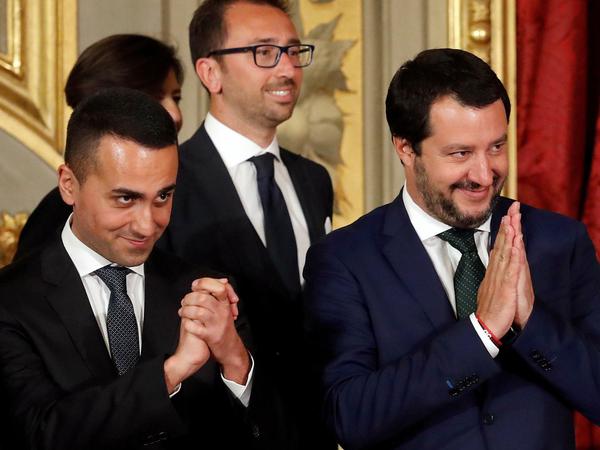 Matteo Salvini (Lega, rechts) und Luigi Di Maio, Chef der Fünf Sterne Bewegung