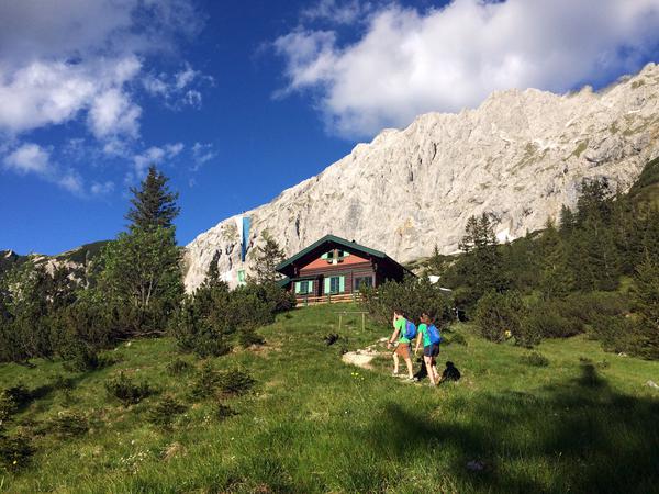 Im Sommer im Karwendel-Gebirge in Österreich wandern? Die Chancen für deutsche Urlauber stehen gut. 