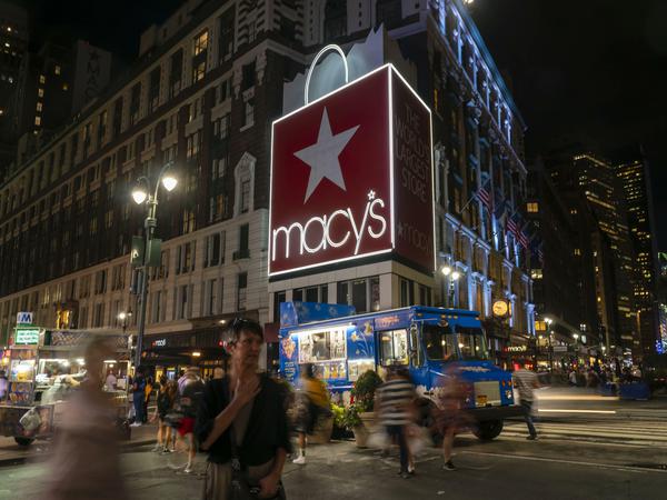 Das Kaufhaus Macy's betreibt in den USA über 600 Filialen, seit neuester Zeit auch wieder profitabel.