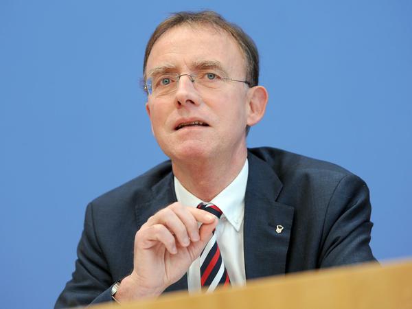 Gerd Landsberg, Hauptgeschäftsführer des Städte- und Gemeindebundes, hält Fahrverbote für sinnlos.