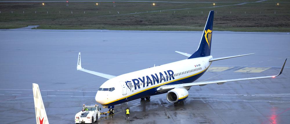 Die Fluggesellschaft Ryanair will eine Reihe von Flügen im Winterflugplan streichen.