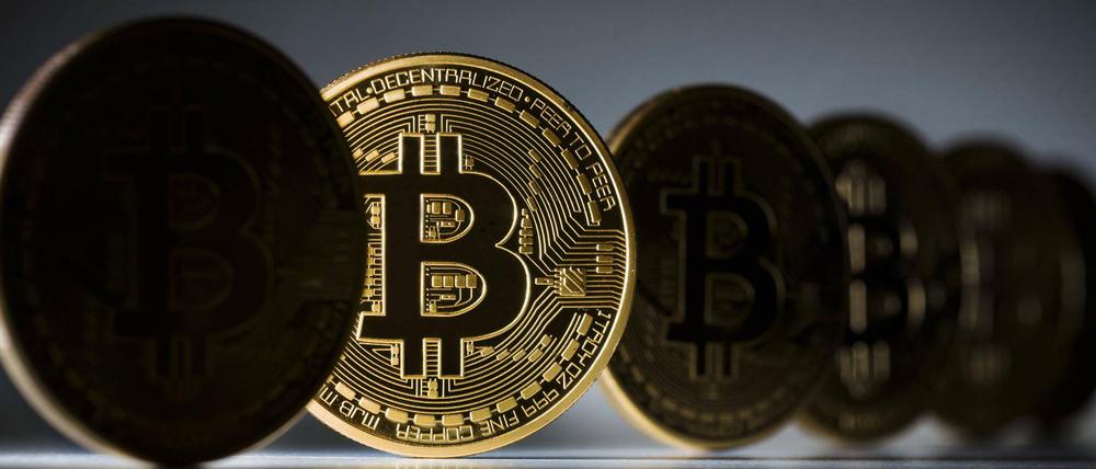 Der rasante Kursanstieg von Bitcoins hat Schattenseiten. Experten fürchten eine Blase.