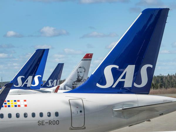 Scandinavian Airlines (SAS) entlässt Personal.