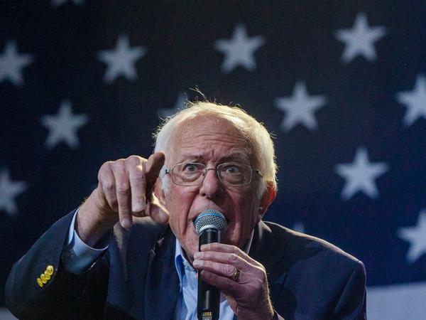 Bernie Sanders fordert ein Verbot von Fracking.
