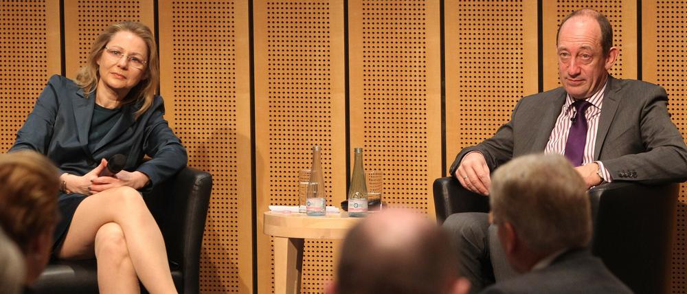 Distanziert. Wirtschaftssenatorin Cornelia Yzer und IHK-Hauptgeschäftsführer Jan Eder bei einer Veranstaltung im Ludwig-Erhard-Haus im Dezember 2012. 