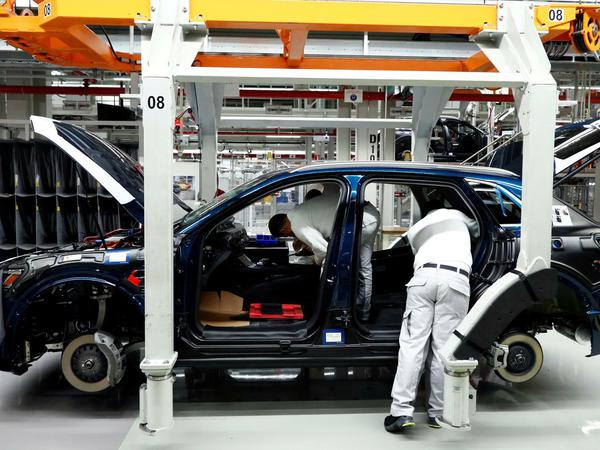 Produktion des elektrischen Audi e-tron in Brüssel. Das Auto sollte eigentlich schon seit Dezember 2018 ausgeliefert werden. 
