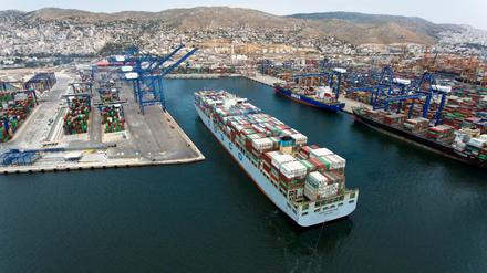 Den griechischen Hafen Piräus hat eine chinesische Staatsfirma übernommen. 