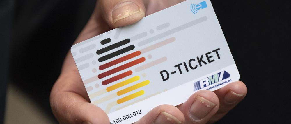 Ein „D-Ticket“ im Chipkartenformat.