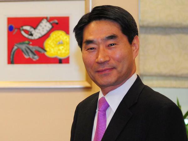 Kim Jae-Shin ist seit 2012 außerordentlicher und bevollmächtigter Botschafter der Republik Korea in der Bundesrepublik Deutschland.