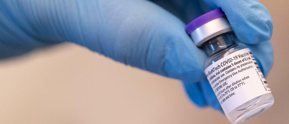 Der Corona-Impfstoff von Biontech/Pfizer war der erste in Deutschland. Gibt es schon bald einen neuen?