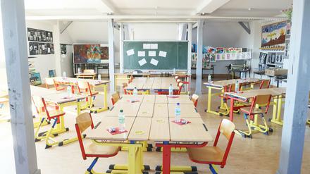Ein leeres Klassenzimmer in Thüringen