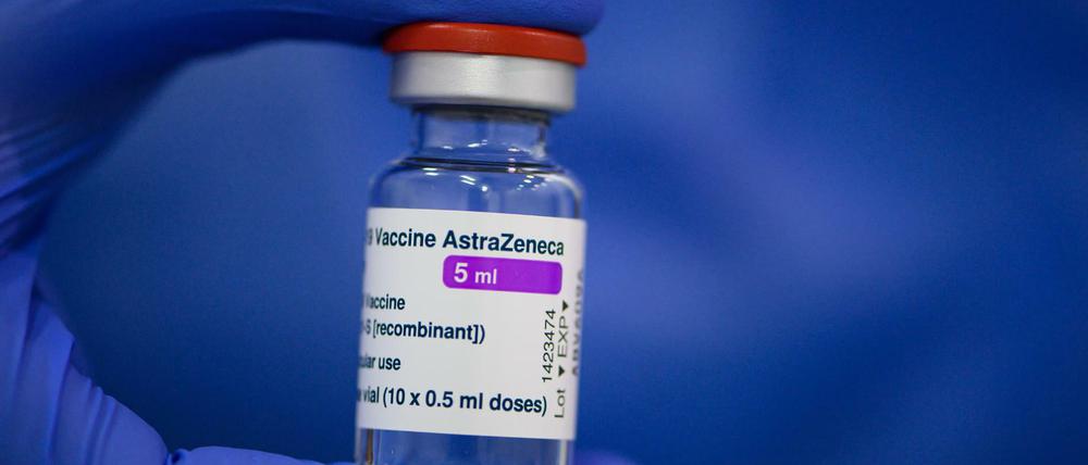Der Impfstoff des Herstellers Astrazeneca enthält Verunreinigungen durch menschliche und virale Proteine, vor allem Hitzeschock-Proteine.