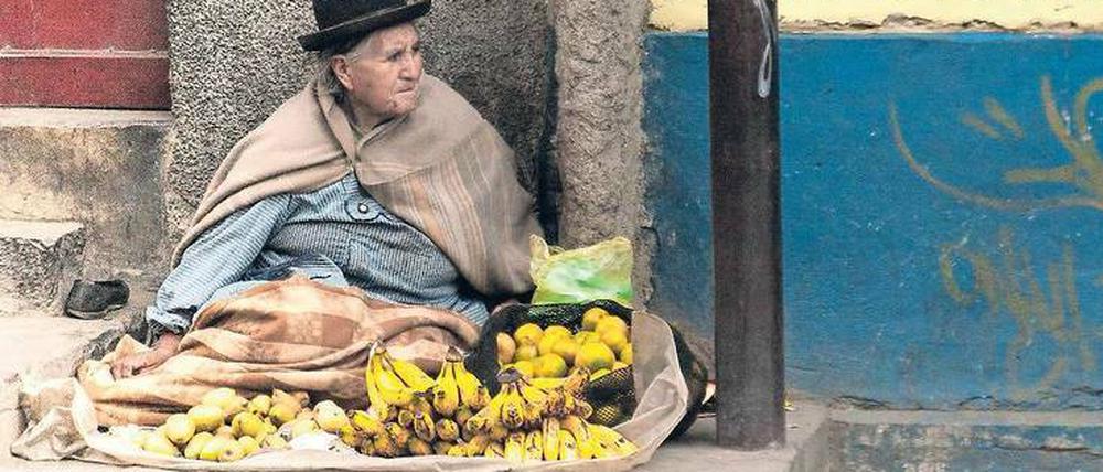 Ungleiche Chancen: Durch die Abhängigkeit von Rohstoff- und Agrarexporten ist die Armut, wie hier in Bolivien, wieder gestiegen.