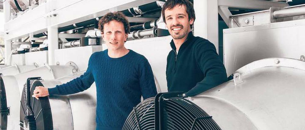 Christoph Gebald (links) und Jan Wurzbacher sind die Gründer von Climeworks. Ihre Anlagen saugen CO2 direkt aus der Luft.