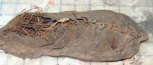 Ausgelatscht. Aus einem einzigen Stück Schweinsleder ist der 5500 Jahre alte Schuh gefertigt. 