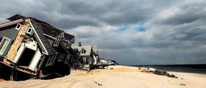 Havarie am Atlantik. Der Hurrican „Sandy“ verwüstete vor einem Jahr auch die an der Ostküste der USA gelegene Gemeinde Mantoloking in New Jersey. Ob solche Extremereignisse zunehmen, ist eine der Fragen, mit denen sich der UN-Klimabericht beschäftigt.