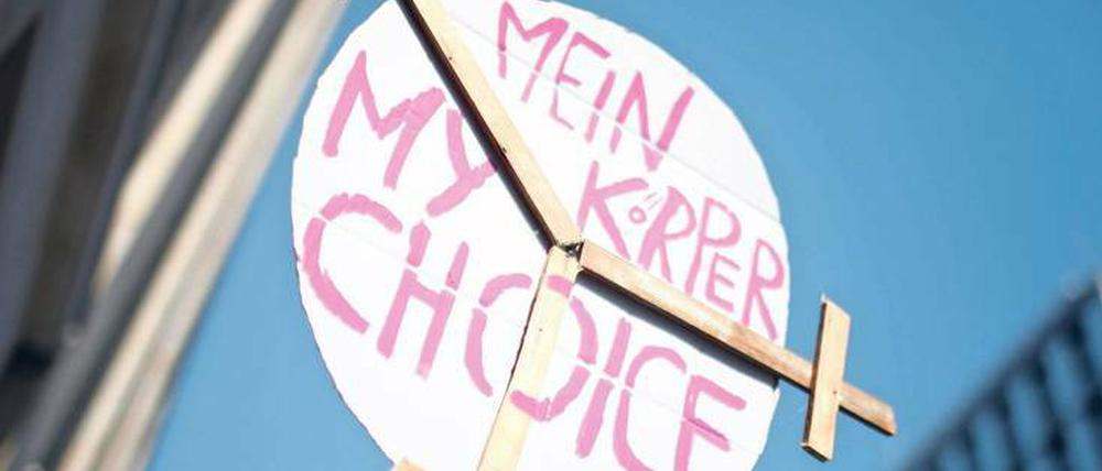 „Mein Körper, meine Wahl“. Intersexuelle Aktivisten kämpfen seit langem für das Recht auf Selbstbestimmung. Foto: Florian Schuh/dpa/picture-alliance