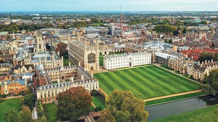 Elitär. Die Universitäten in Cambridge (hier im Bild) und Oxford sind die einzigen Hochschulen in Großbritannien, die laut einer Analyse nicht vor existenziellen finanziellen Problemen stehen.