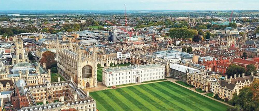 Elitär. Die Universitäten in Cambridge (hier im Bild) und Oxford sind die einzigen Hochschulen in Großbritannien, die laut einer Analyse nicht vor existenziellen finanziellen Problemen stehen.