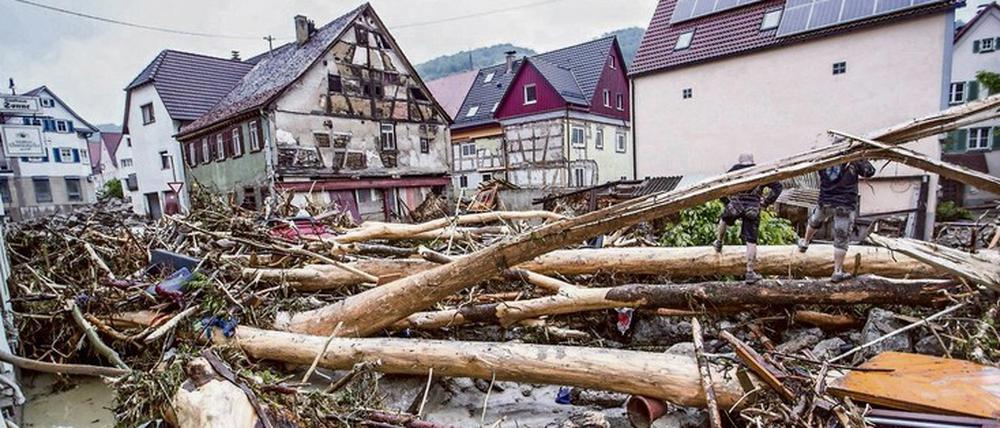 Mit Extremwetter - hier die Folgen der Flut von Braunsbach 2016 - müssen wir laut DWD künftig immer öfter rechnen.
