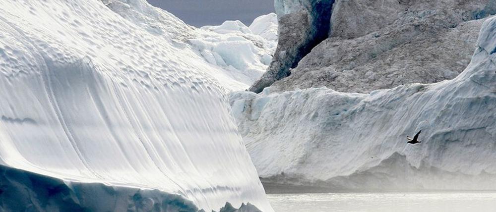 Wechselwirkung. Tauendes Grönlandeis bremst Atlantikströmungen.