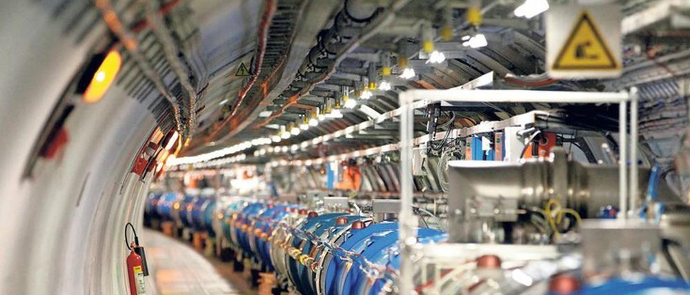 Optimiert. Der Large Hadron Collider LHC in Genf wurde gewartet und geht nun wieder an den Start.