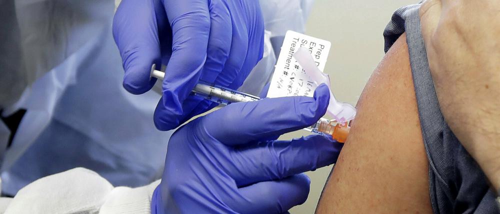 Im Fachmagazin "The Lancet" melden zwei Forschungsteams, dass sie einen "sicheren" Impfstoff gegen Sars-Cov-2 gefunden haben.