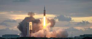 Liftoff. Die Delta IV-Rakete bringt "Orion" ins All.