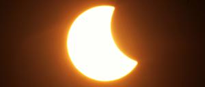 In Deutschland wird am 10. Juni 2021 eine partielle Sonnenfinsternis zu beobachten sein. 