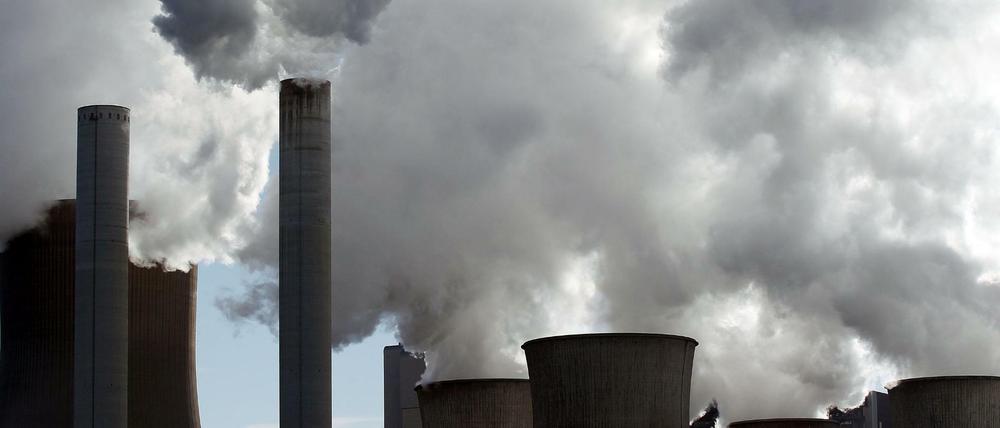 Kohlekraftwerke erzeugen viel Kohlendioxid. Allein diese Emissionen zu drosseln dürfte kaum reichen, um ambitionierte Klimaziele zu erreichen. 