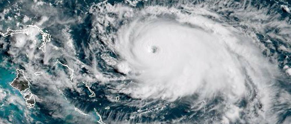 Satellitenaufnahme des Tropensturms Dorian, der sich im August 2019 auf den US-Bundesstaat Florida zubewegte.