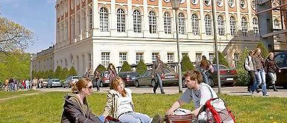 Zehn Euro muss jeder Potsdamer Studierende pro Semester an die Studierendenschaft zahlen.